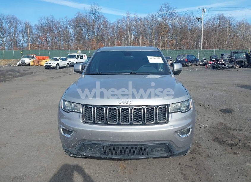 Photo 12 of 2017 Jeep Grand CHEROKEE LAREDO 4X4 (VIN 1C4RJFAG2HC901884)