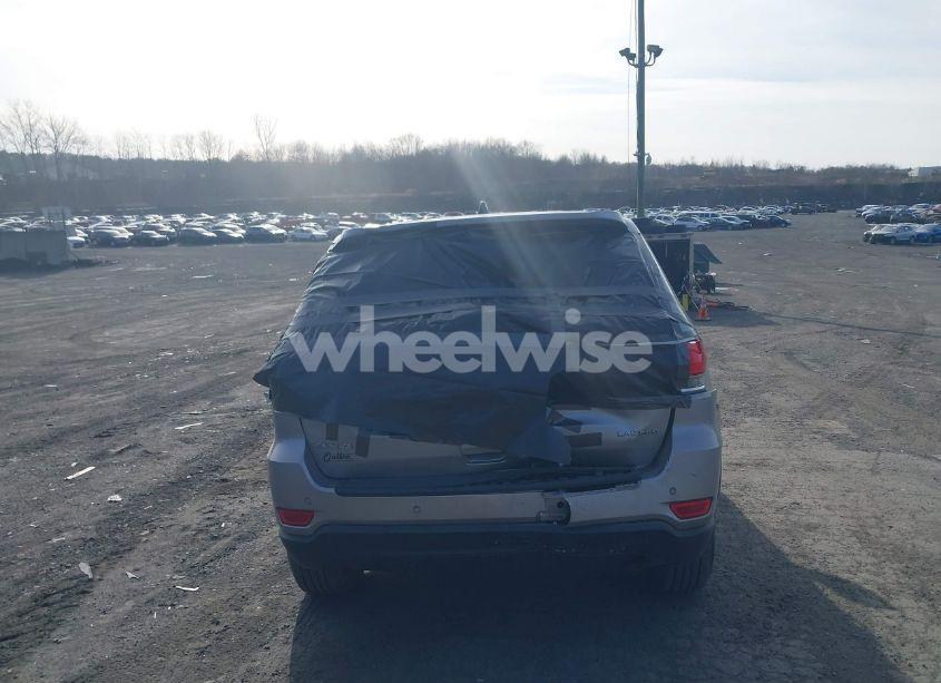 Photo 16 of 2017 Jeep Grand CHEROKEE LAREDO 4X4 (VIN 1C4RJFAG2HC901884)