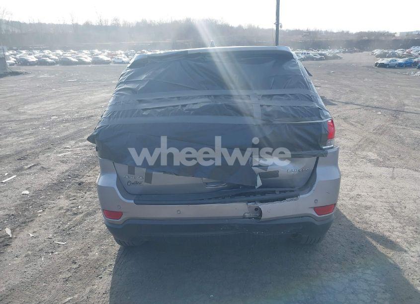 Photo 6 of 2017 Jeep Grand CHEROKEE LAREDO 4X4 (VIN 1C4RJFAG2HC901884)