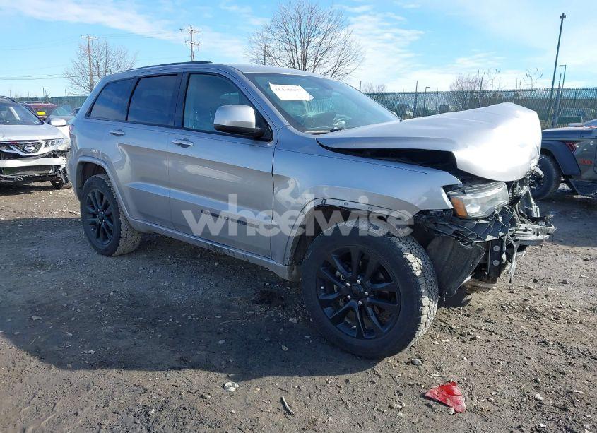 2017 Jeep Grand CHEROKEE ALTITUDE 4X4 (VIN 1C4RJFAG2HC909984) main photo