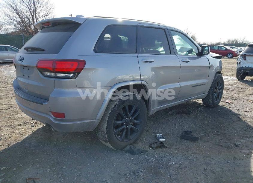 Photo 4 of 2017 Jeep Grand CHEROKEE ALTITUDE 4X4 (VIN 1C4RJFAG2HC909984)