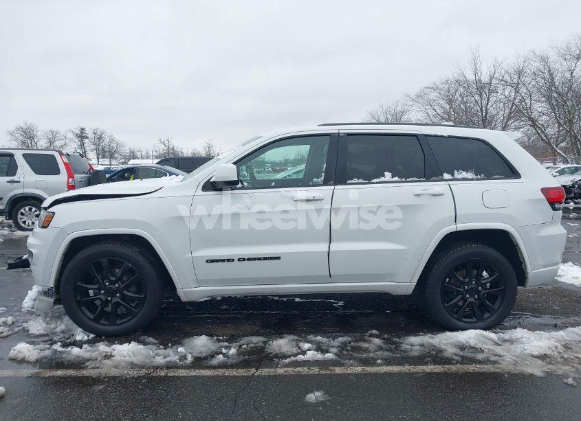 Photo 14 of 2017 Jeep Grand CHEROKEE ALTITUDE 4X4 (VIN 1C4RJFAG2HC951071)