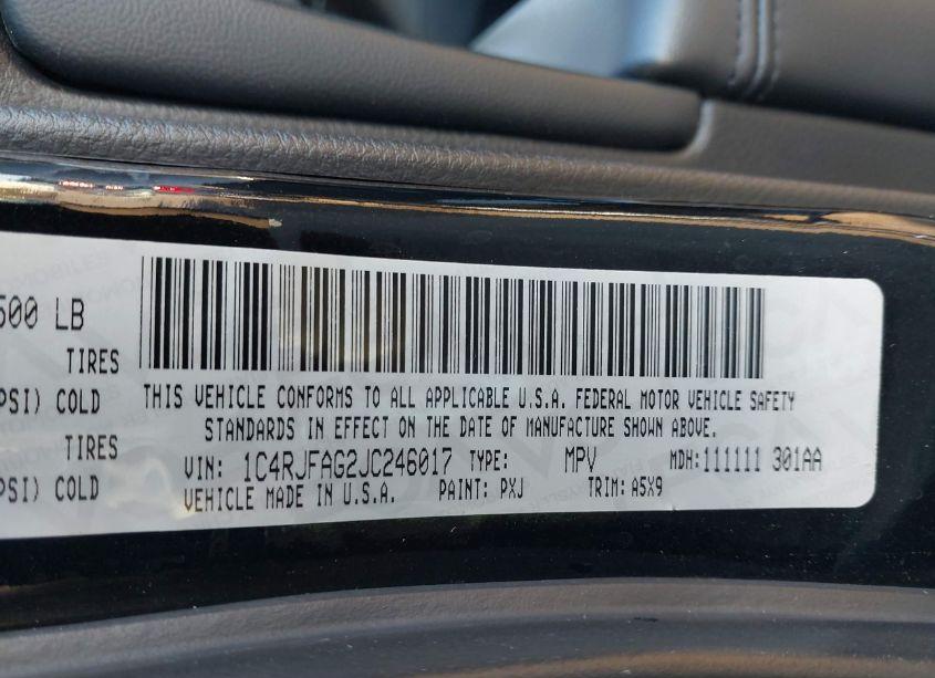 Photo 9 of 2018 Jeep Grand CHEROKEE LAREDO 4X4 (VIN 1C4RJFAG2JC246017)