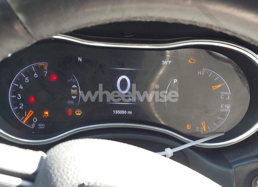 Photo 7 of 2018 Jeep Grand CHEROKEE ALTITUDE 4X4 (VIN 1C4RJFAG2JC252366)