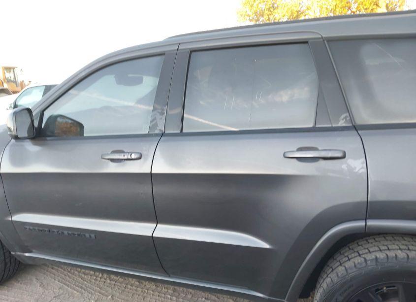 Photo 14 of 2018 Jeep Grand CHEROKEE ALTITUDE 4X4 (VIN 1C4RJFAG2JC257552)