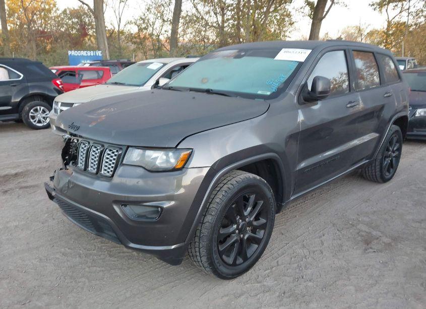 Photo 2 of 2018 Jeep Grand CHEROKEE ALTITUDE 4X4 (VIN 1C4RJFAG2JC257552)