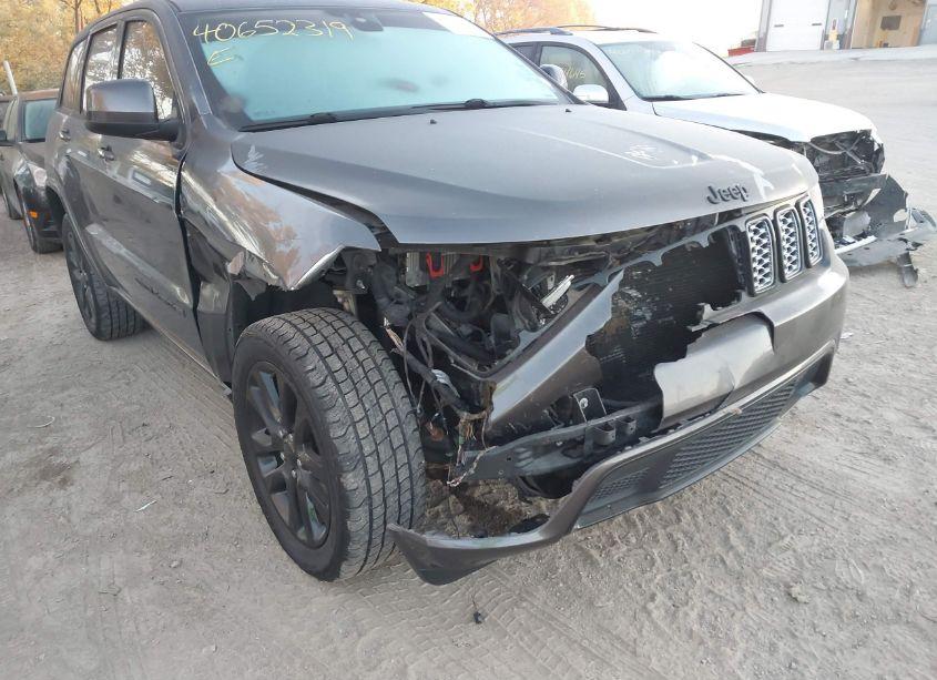 Photo 6 of 2018 Jeep Grand CHEROKEE ALTITUDE 4X4 (VIN 1C4RJFAG2JC257552)