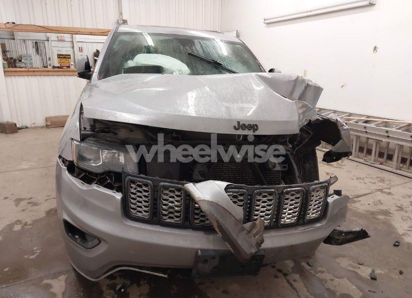 Photo 13 of 2018 Jeep Grand CHEROKEE ALTITUDE 4X4 (VIN 1C4RJFAG2JC297209)