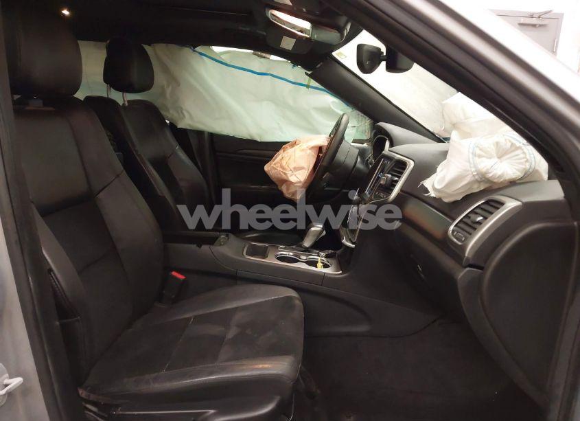 Photo 5 of 2018 Jeep Grand CHEROKEE ALTITUDE 4X4 (VIN 1C4RJFAG2JC297209)