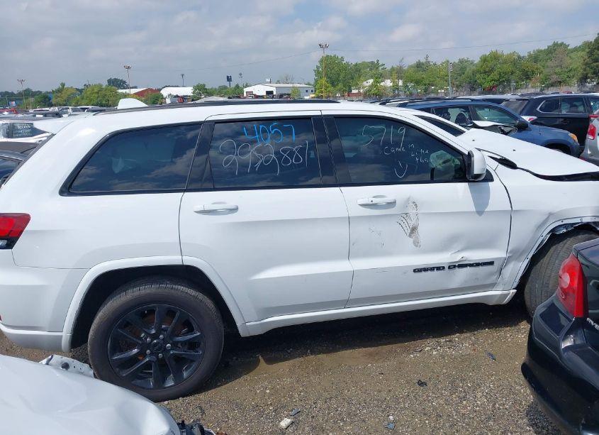 Photo 13 of 2018 Jeep Grand CHEROKEE ALTITUDE 4X4 (VIN 1C4RJFAG2JC303137)