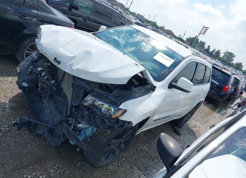 Photo 2 of 2018 Jeep Grand CHEROKEE ALTITUDE 4X4 (VIN 1C4RJFAG2JC303137)