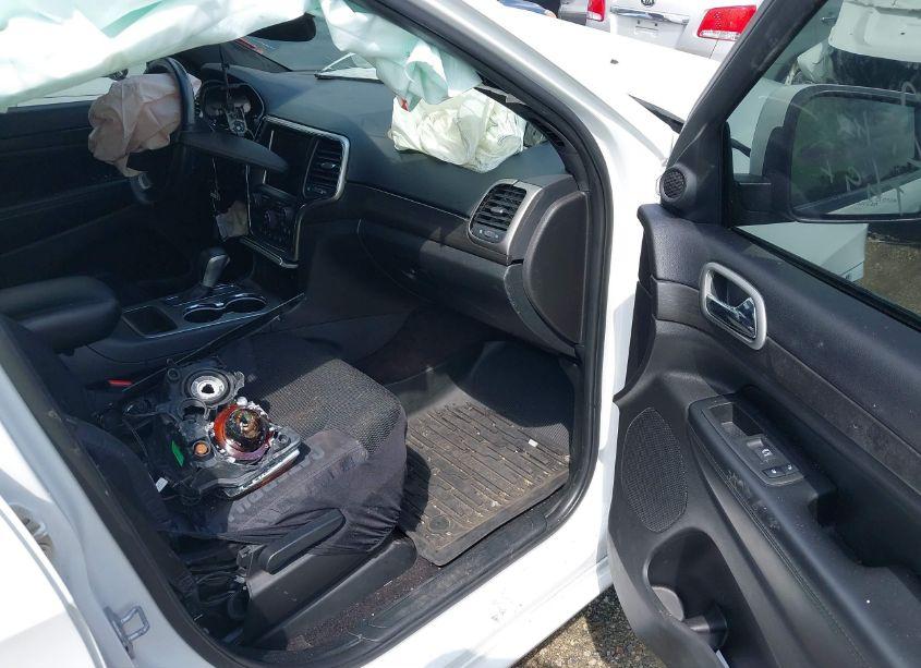 Photo 5 of 2018 Jeep Grand CHEROKEE ALTITUDE 4X4 (VIN 1C4RJFAG2JC303137)