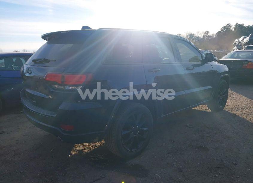 Photo 4 of 2018 Jeep Grand CHEROKEE ALTITUDE 4X4 (VIN 1C4RJFAG2JC303378)