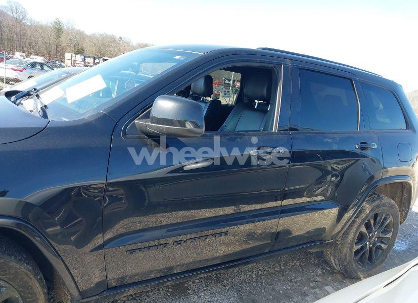 Photo 14 of 2018 Jeep Grand CHEROKEE ALTITUDE 4X4 (VIN 1C4RJFAG2JC343444)