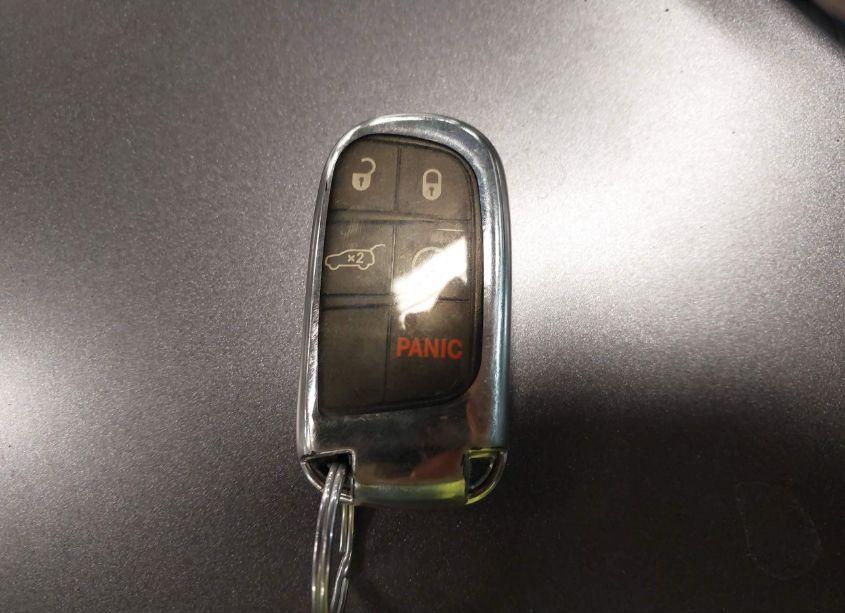 Photo 11 of 2018 Jeep Grand CHEROKEE ALTITUDE 4X4 (VIN 1C4RJFAG2JC388545)