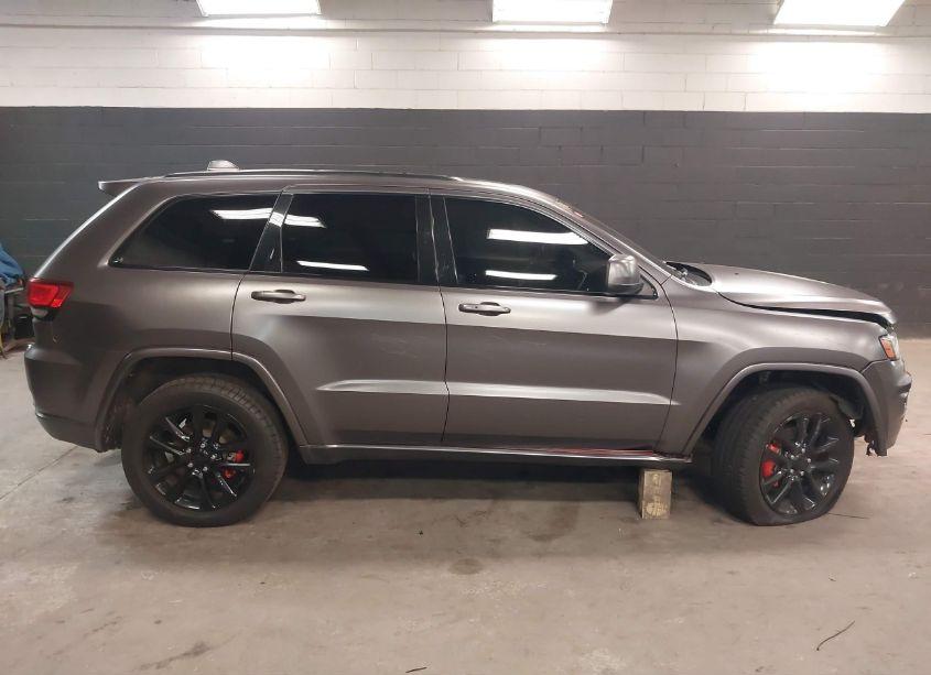 Photo 14 of 2018 Jeep Grand CHEROKEE ALTITUDE 4X4 (VIN 1C4RJFAG2JC388545)