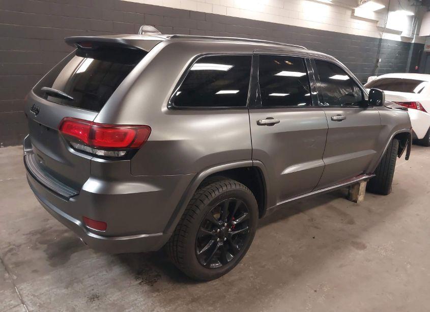 Photo 4 of 2018 Jeep Grand CHEROKEE ALTITUDE 4X4 (VIN 1C4RJFAG2JC388545)
