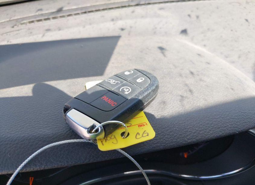 Photo 11 of 2018 Jeep Grand CHEROKEE LAREDO (VIN 1C4RJFAG2JC403920)