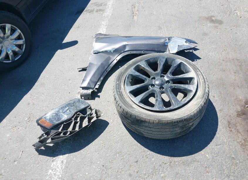 Photo 12 of 2018 Jeep Grand CHEROKEE LAREDO (VIN 1C4RJFAG2JC403920)