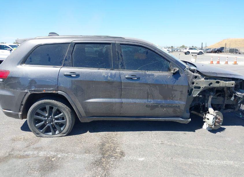 Photo 14 of 2018 Jeep Grand CHEROKEE LAREDO (VIN 1C4RJFAG2JC403920)