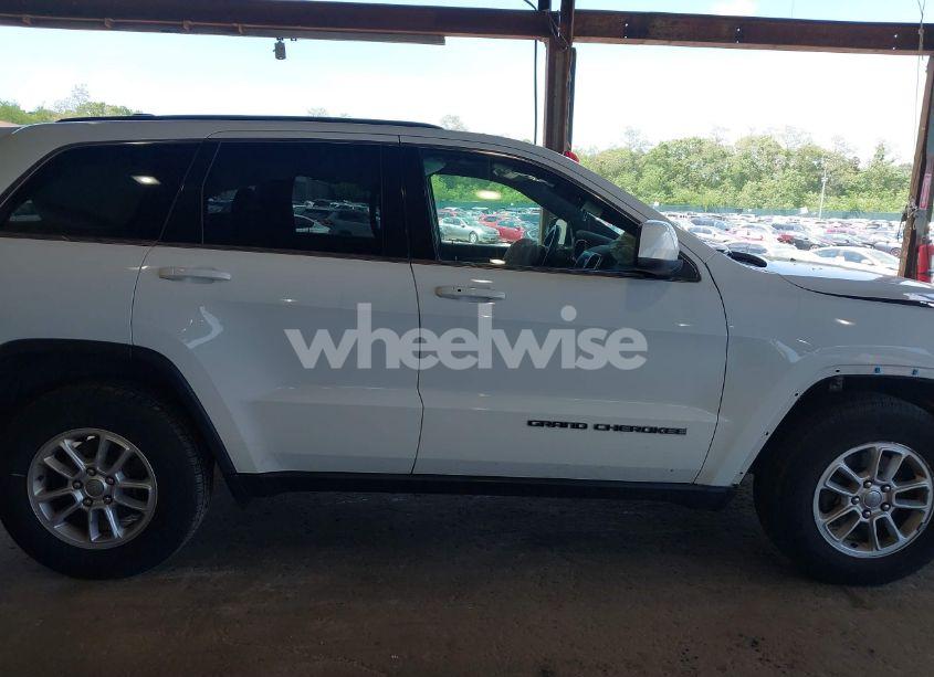 Photo 14 of 2018 Jeep Grand CHEROKEE LAREDO 4X4 (VIN 1C4RJFAG2JC433080)