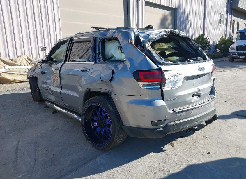 Photo 3 of 2019 Jeep Grand CHEROKEE LAREDO E 4X4 (VIN 1C4RJFAG2KC527865)