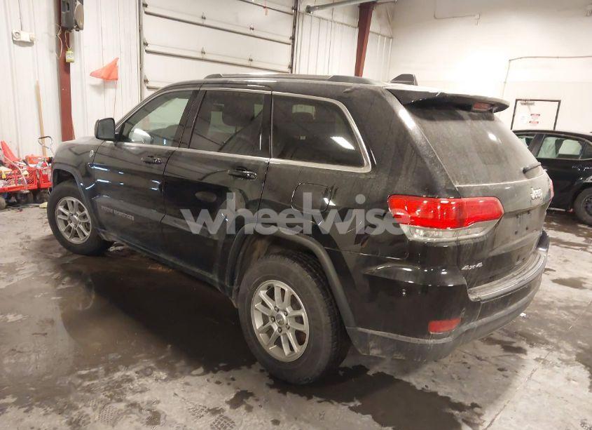 Photo 3 of 2019 Jeep Grand CHEROKEE LAREDO E 4X4 (VIN 1C4RJFAG2KC710344)