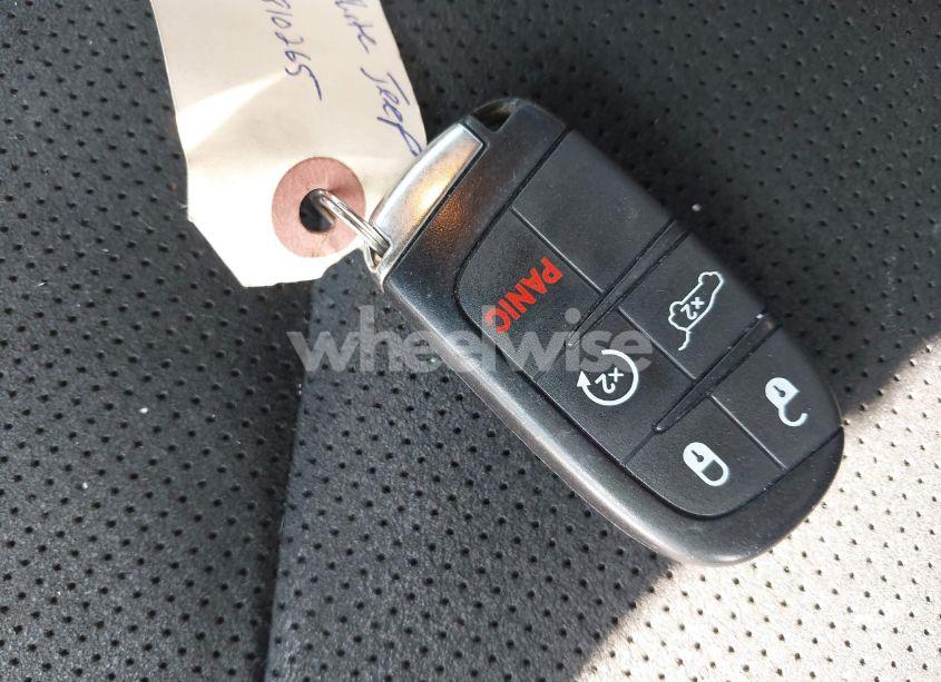 Photo 11 of 2019 Jeep Grand CHEROKEE ALTITUDE 4X4/LAREDO 4X4/LAREDO E 4X4/UPLAND 4X4 (VIN 1C4RJFAG2KC810265)