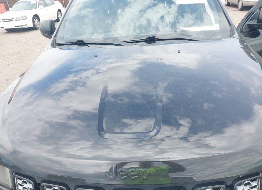 Photo 6 of 2020 Jeep Grand CHEROKEE LAREDO (VIN 1C4RJFAG2LC209861)