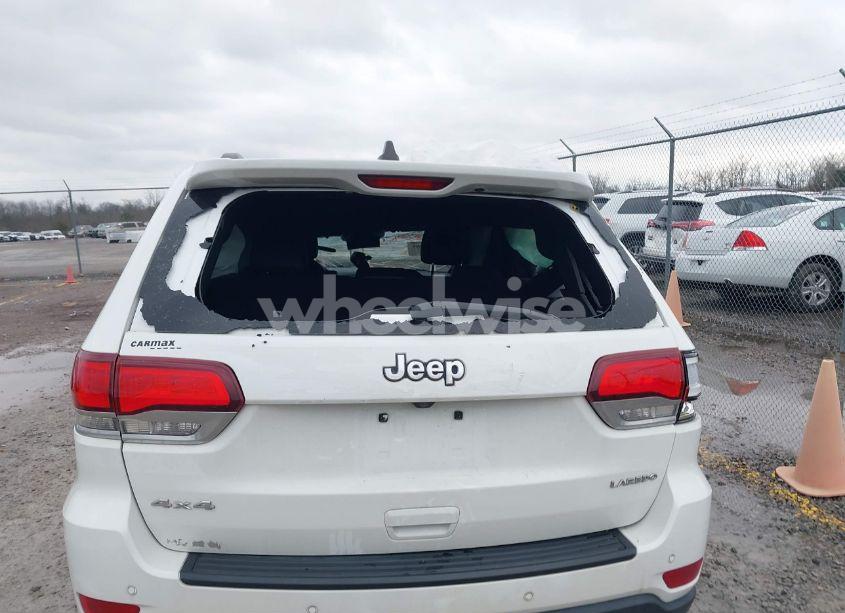 Photo 13 of 2020 Jeep Grand CHEROKEE LAREDO E 4X4 (VIN 1C4RJFAG2LC335945)