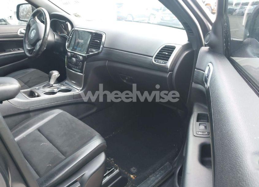 Photo 5 of 2020 Jeep Grand CHEROKEE LAREDO (VIN 1C4RJFAG2LC422745)