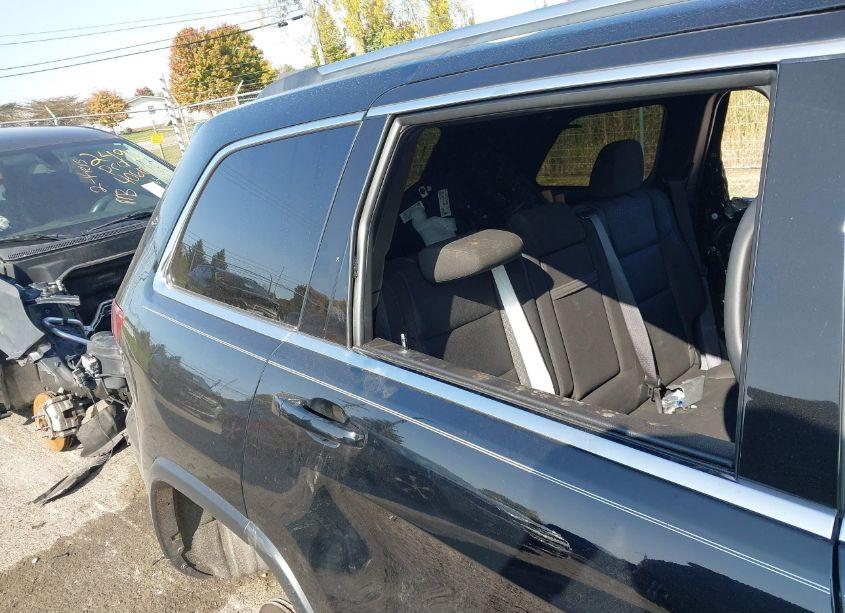 Photo 18 of 2021 Jeep Grand CHEROKEE LAREDO E 4X4 (VIN 1C4RJFAG2MC731911)