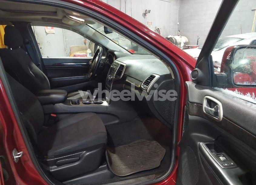 Photo 5 of 2012 Jeep Grand CHEROKEE LAREDO (VIN 1C4RJFAG3CC135897)