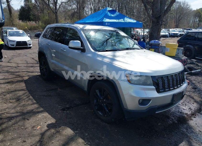 2012 Jeep Grand CHEROKEE LAREDO (VIN 1C4RJFAG3CC313436) main photo