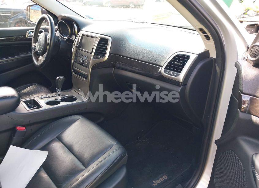 Photo 5 of 2012 Jeep Grand CHEROKEE LAREDO (VIN 1C4RJFAG3CC313436)