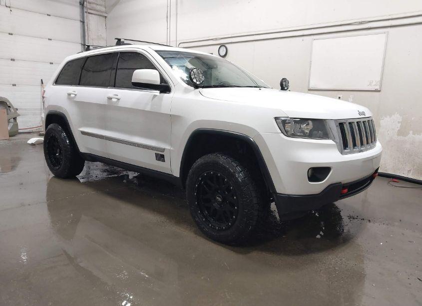 2013 Jeep Grand CHEROKEE LAREDO (VIN 1C4RJFAG3DC536741) main photo