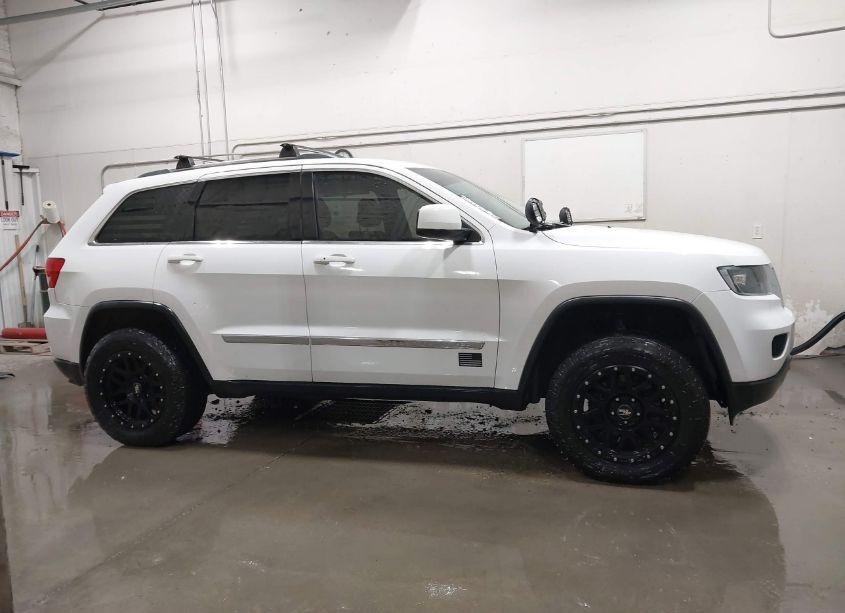 Photo 14 of 2013 Jeep Grand CHEROKEE LAREDO (VIN 1C4RJFAG3DC536741)