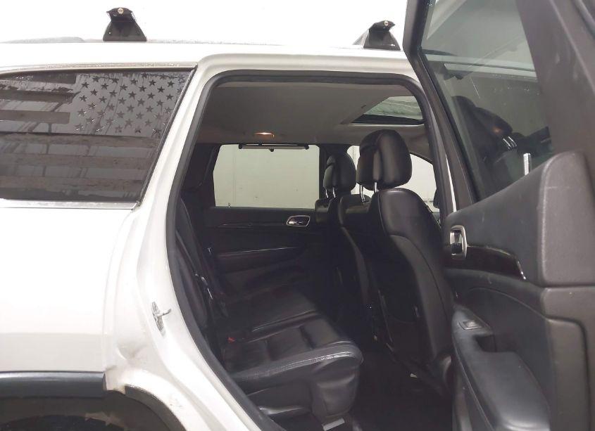 Photo 8 of 2013 Jeep Grand CHEROKEE LAREDO (VIN 1C4RJFAG3DC536741)