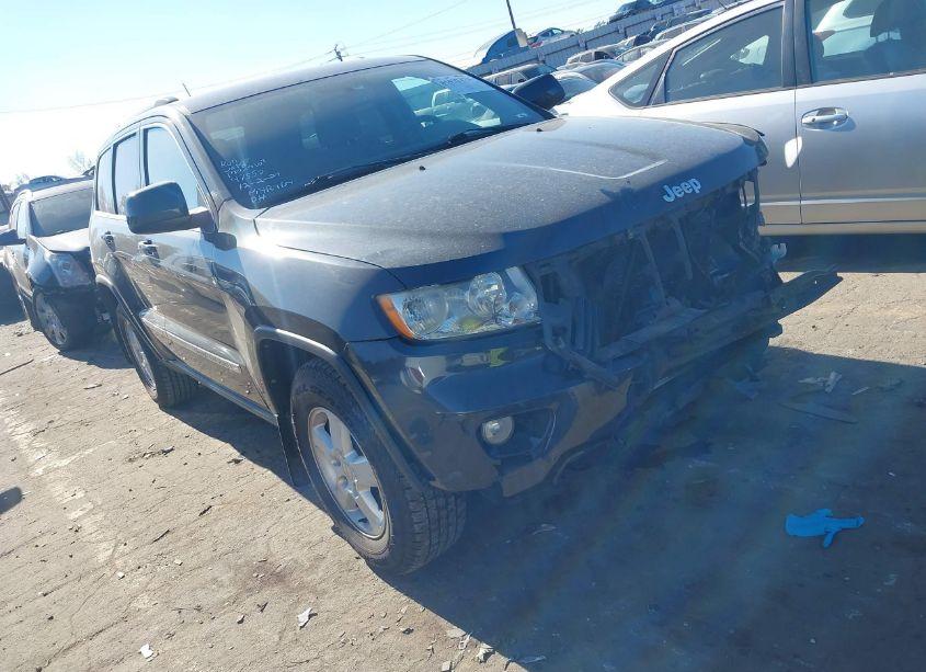 2013 Jeep Grand CHEROKEE LAREDO (VIN 1C4RJFAG3DC549540) main photo