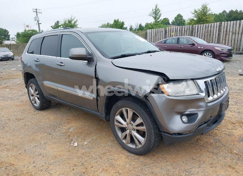 2013 Jeep Grand CHEROKEE LAREDO (VIN 1C4RJFAG3DC556035) main photo