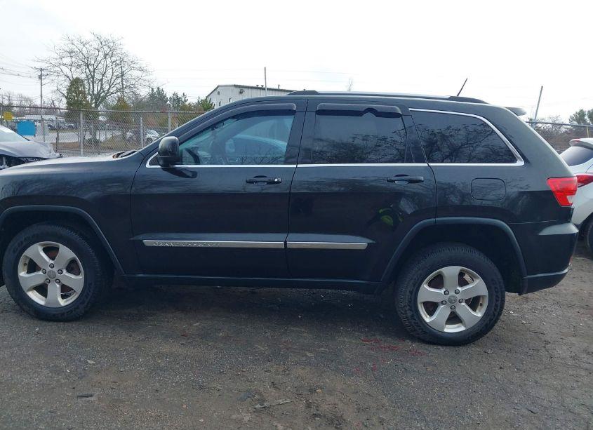 Photo 14 of 2013 Jeep Grand CHEROKEE LAREDO (VIN 1C4RJFAG3DC583686)