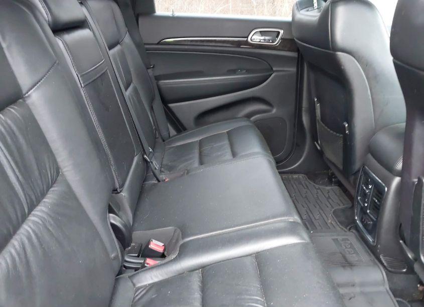 Photo 8 of 2013 Jeep Grand CHEROKEE LAREDO (VIN 1C4RJFAG3DC583686)