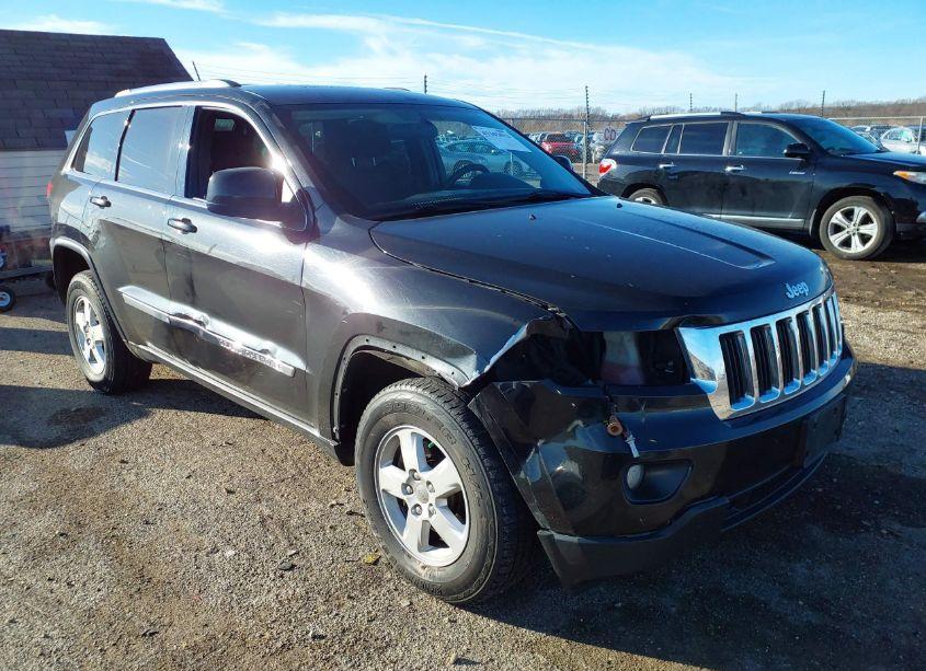2013 Jeep Grand CHEROKEE LAREDO (VIN 1C4RJFAG3DC583901) main photo