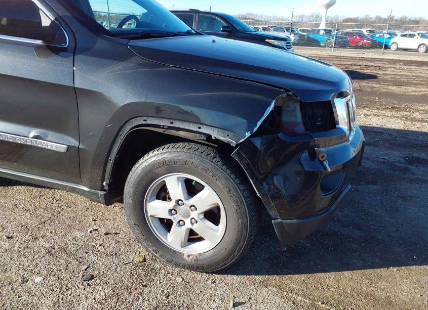 Photo 17 of 2013 Jeep Grand CHEROKEE LAREDO (VIN 1C4RJFAG3DC583901)