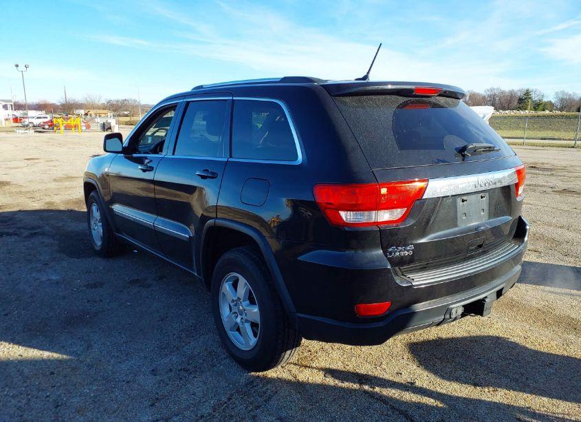 Photo 3 of 2013 Jeep Grand CHEROKEE LAREDO (VIN 1C4RJFAG3DC583901)