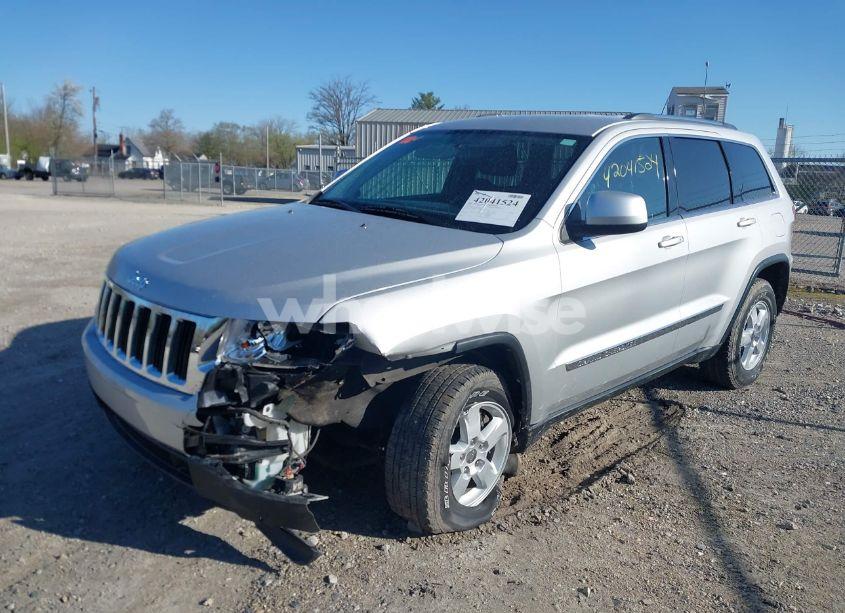 Photo 2 of 2013 Jeep Grand CHEROKEE LAREDO (VIN 1C4RJFAG3DC586667)