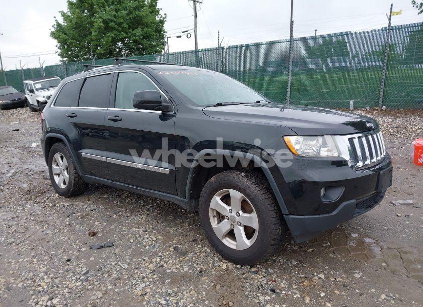 2013 Jeep Grand CHEROKEE LAREDO (VIN 1C4RJFAG3DC609784) main photo