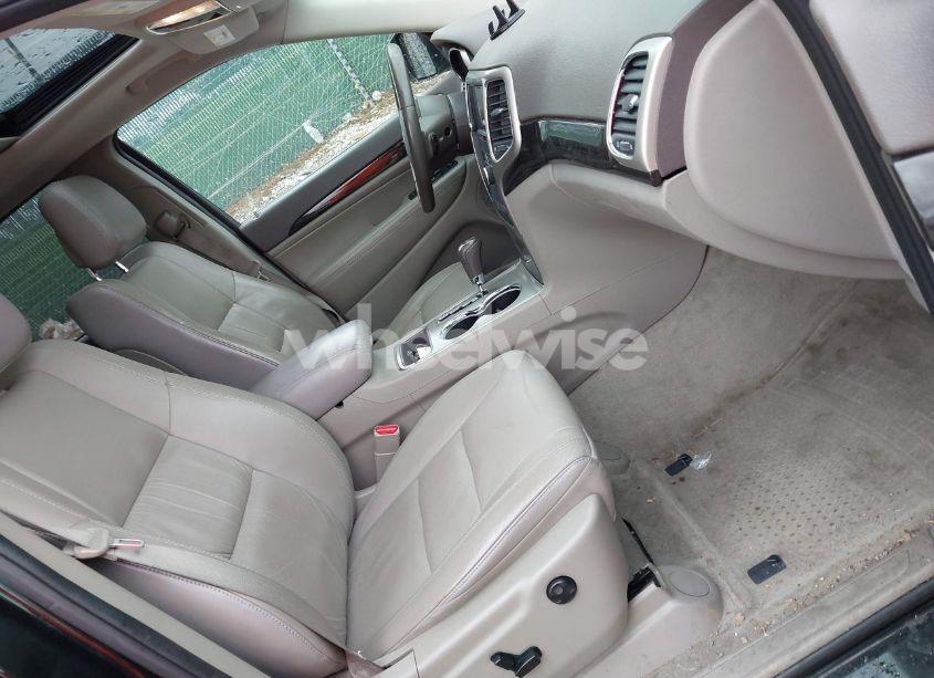 Photo 5 of 2013 Jeep Grand CHEROKEE LAREDO (VIN 1C4RJFAG3DC609784)