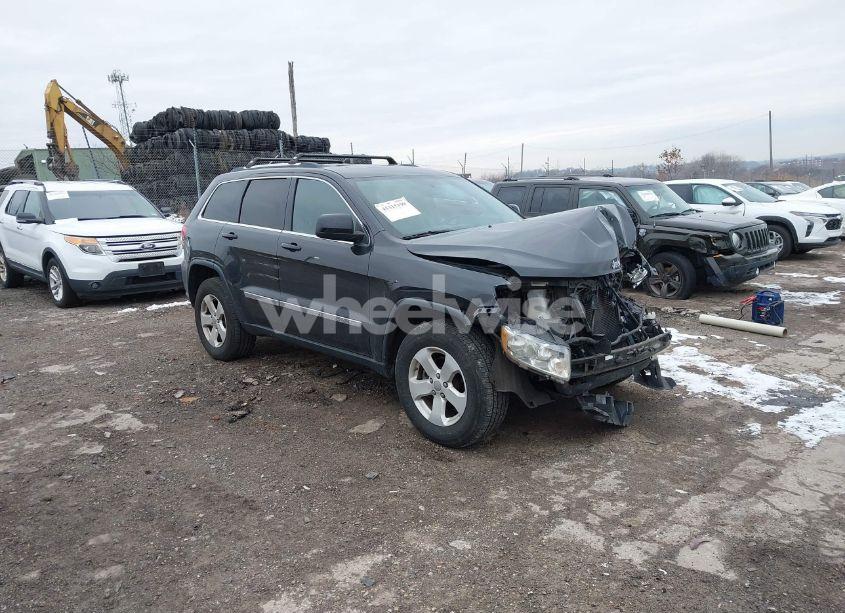 2013 Jeep Grand CHEROKEE LAREDO (VIN 1C4RJFAG3DC610191) main photo