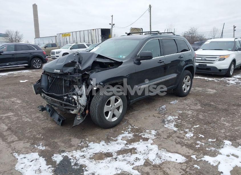 Photo 2 of 2013 Jeep Grand CHEROKEE LAREDO (VIN 1C4RJFAG3DC610191)